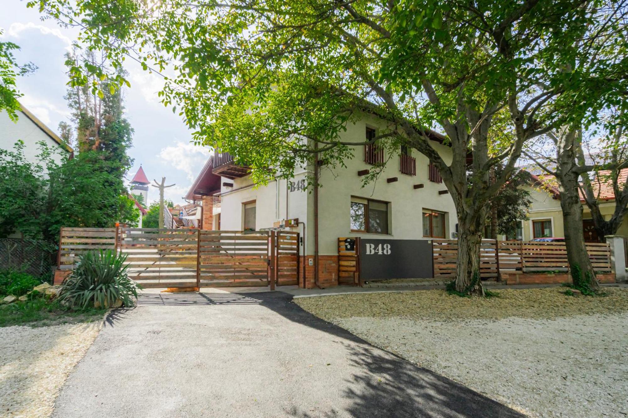 Villa B48 Bigflat - Kenyelem 130 M2 En Törökbálint Esterno foto