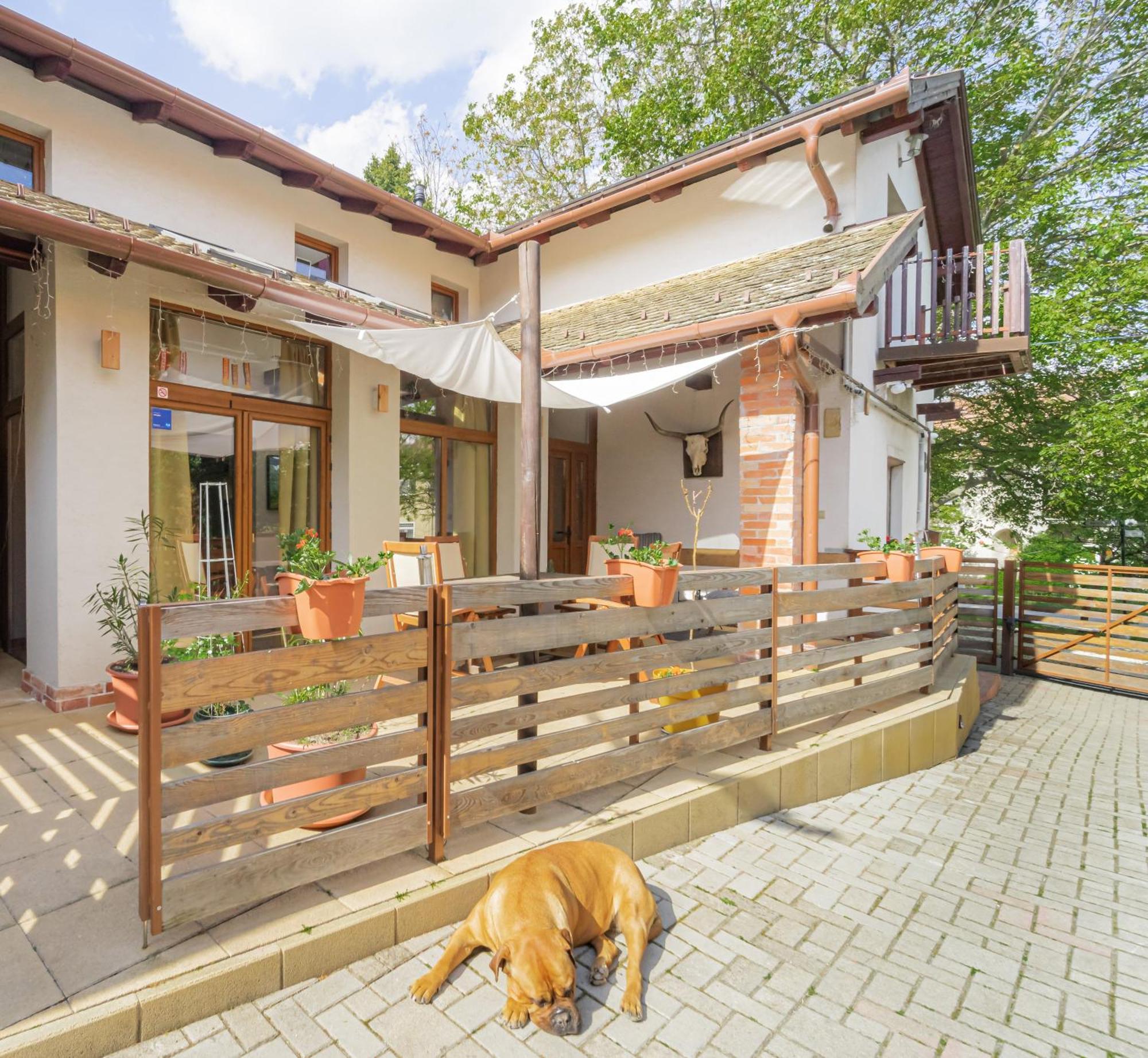 Villa B48 Bigflat - Kenyelem 130 M2 En Törökbálint Esterno foto